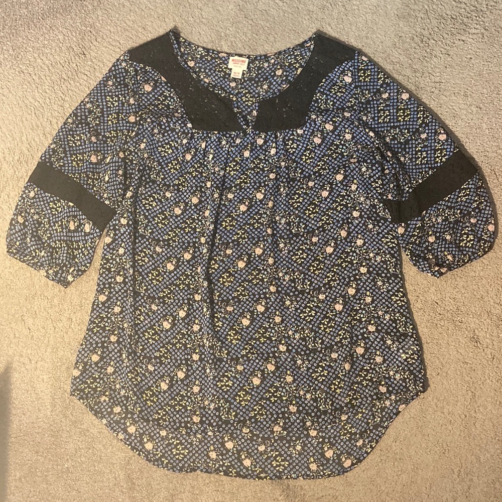 Women’s Blouse